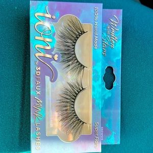 Ioni eyelashes